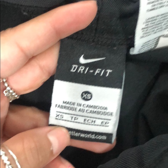 NIKE RUNNING CROPS - Picture 5 of 5